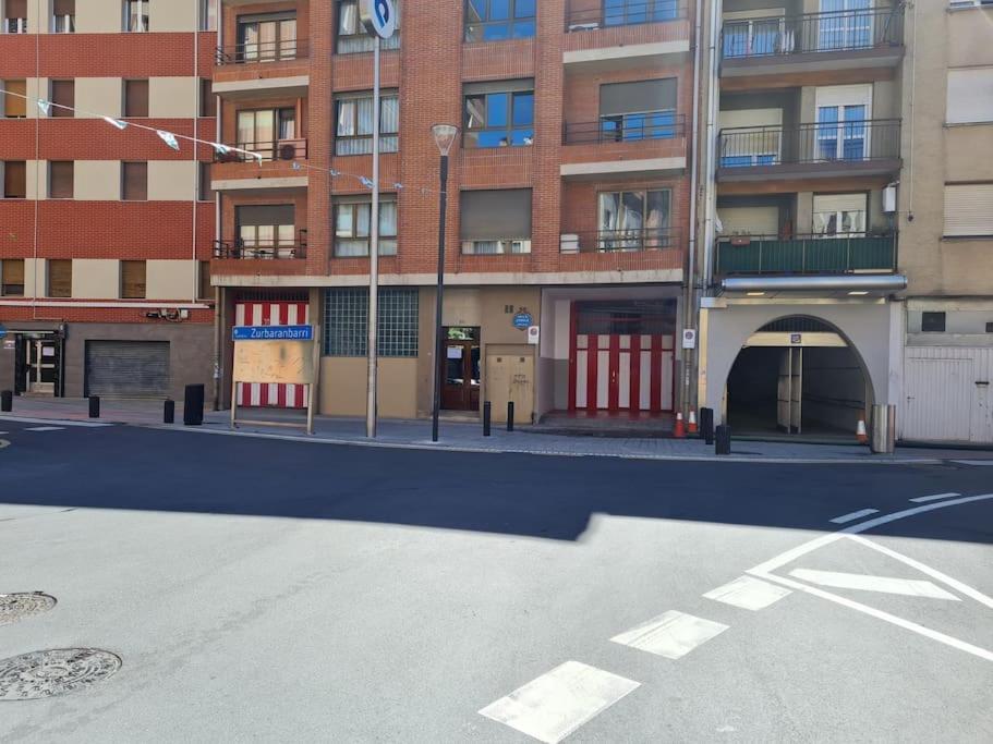La Casita Verde. Metro Cerca Del Casco Viejo Bilbao Dış mekan fotoğraf