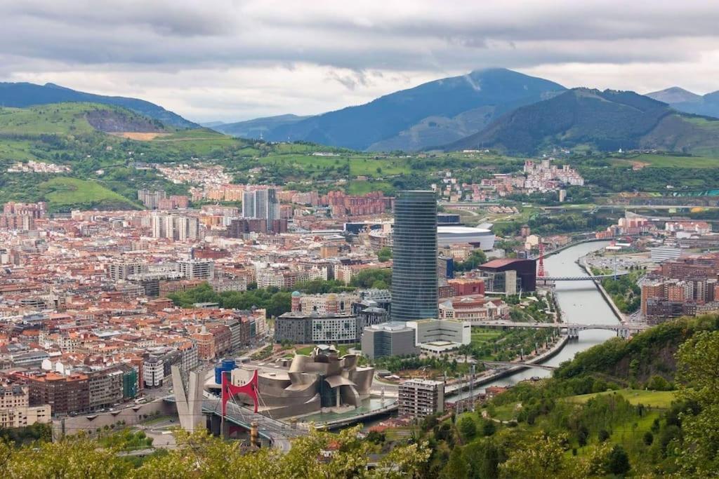 La Casita Verde. Metro Cerca Del Casco Viejo Bilbao Dış mekan fotoğraf